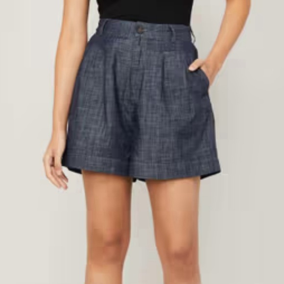 United Colors of Benetton Women’s Loose Short - Made in Italy - Size 6 - Picture 2 of 9